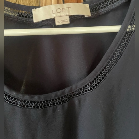 LOFT Beautiful Dark Blue Silky Tank EUC - Picture 3 of 7